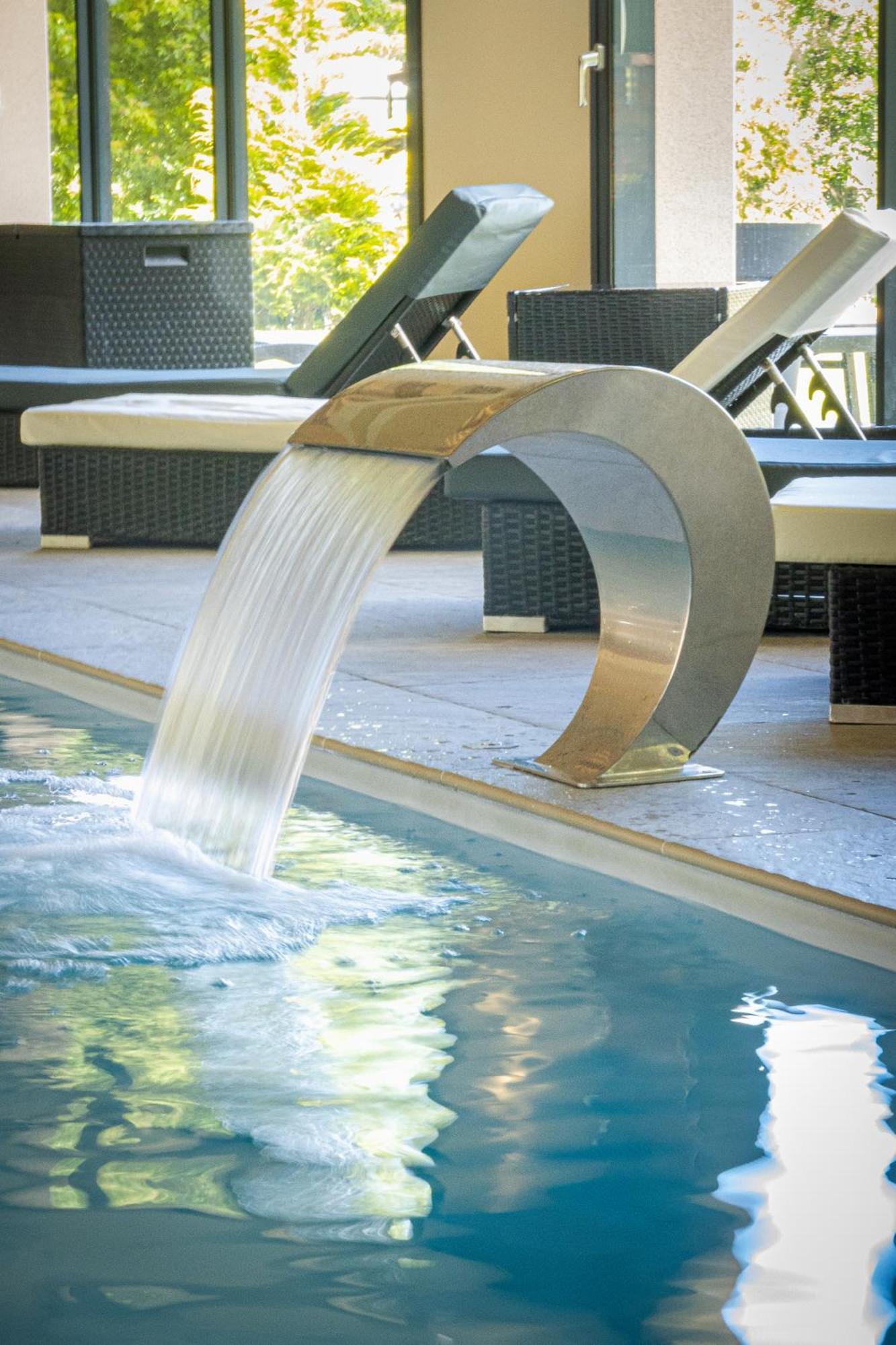 Logis Hotel Le Regal & Spa Saint-Die-des-Vosges Eksteriør bilde